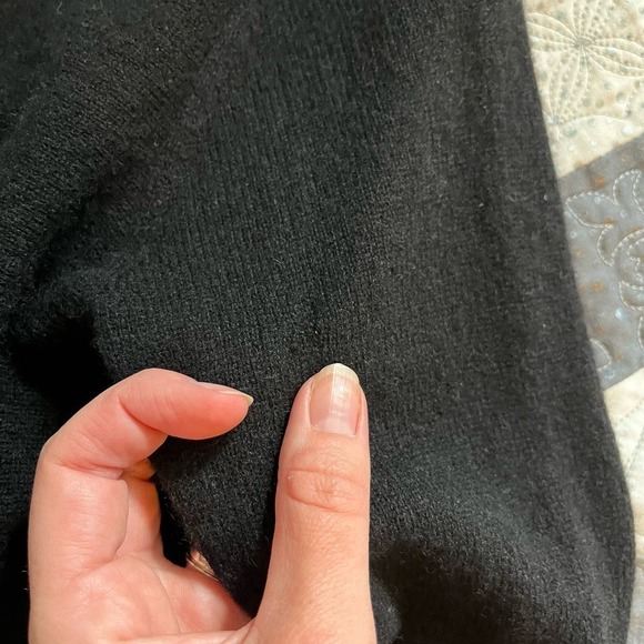 Charter club cashmere black sweater shark bite hem women’s xs - Picture 6 of 10